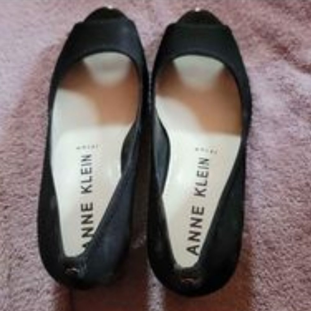 8 and a half high heels - Anne Klein